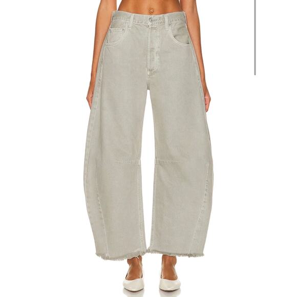 Citizens Of Humanity Denim - Citizens of Humanity Horseshoe Raw Hem Jeans in Cinder Size 27 **READ**
